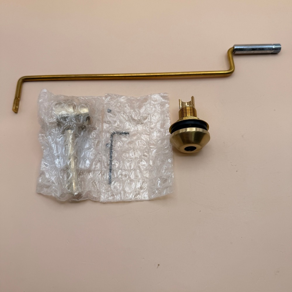 Kingston Brass KTDLS7 Concord Side‎ Mount Toilet Tank Lever, Brushed Brass - Picture 2 of 8